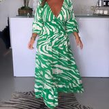 Robe manches 3/4 col v