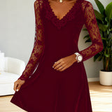 Robe Trapèze En Velours Ornée De Dentelle