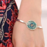 Ensemble collier de pierres précieuses fleur de mandala