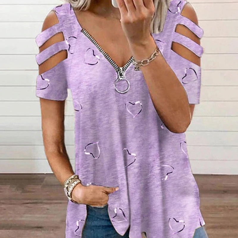 T-shirt zippé à col en V avec imprimé cœur