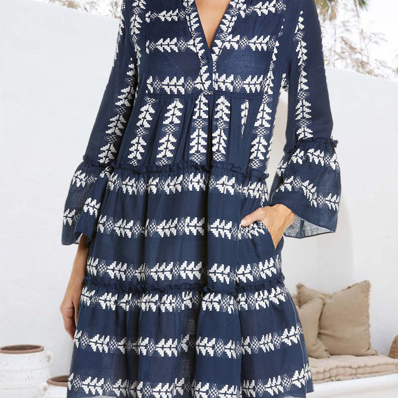Robe courte élégante à imprimé tendance