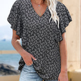 Chemise plissée à manches courtes et col V