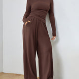 Ensemble deux pièces - haut de couleur unie et pantalon large