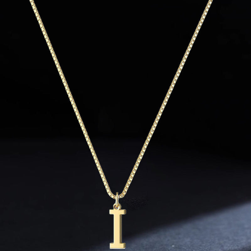 Collier à 26 lettres anglaises à la mode et exquis
