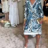 Robe décontractée à col en V et imprimé rétro