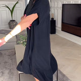Robe ample plissée col V