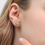 Boucles d'oreilles à tige rondes classiques en zircon