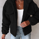 Freja | Manteau en peluche à coupe courte et chaude pour femme