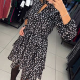 Robe découpée imprimée élégante