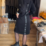 Robe à capuche unie avec poches