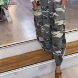 Pantalon décontracté à poches et imprimé camouflage