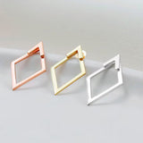 Boucles d'oreilles simples et élégantes en forme de diamant