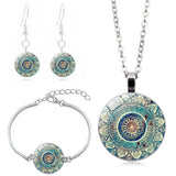 Ensemble collier de pierres précieuses fleur de mandala