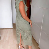 Robe fendue élégante sans manches en dentelle