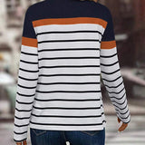 Top Avec Un Motif Rayé Détendu et Une Couleur de Contraste