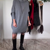 Robe Costume en Dentelle Maille avec Bretelles Col Haut Manches Chauve-Souris
