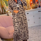 Robe à imprimé géométrique et col en V