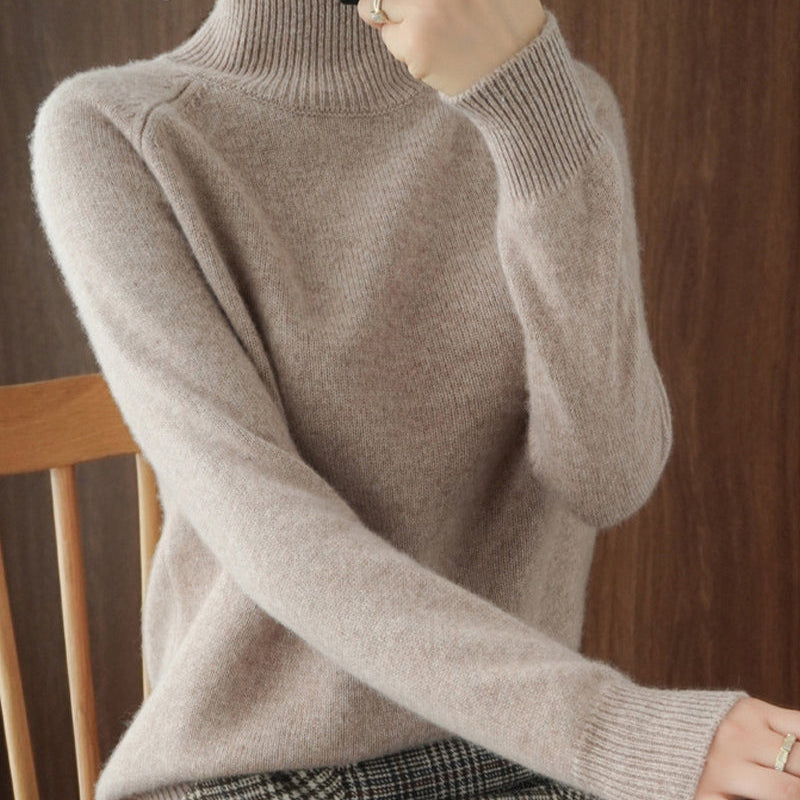 Pull simple à manches longues et col haut de couleur unie