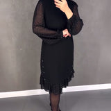 Robe élégante à pois et manches longues