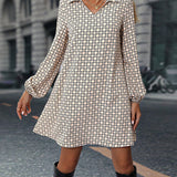 Robe imprimée à manches longues avec revers