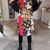 Robe imprimée à manches longues et col en V