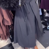 Jupe Pleine De Caractère Et À La Mode