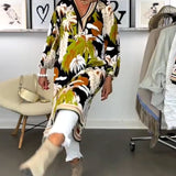 Robe à col en V imprimée noix de coco