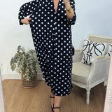Robe à col V, coupe ample et à pois