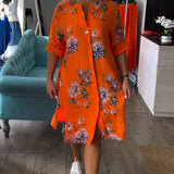 Robe avec boutons et col V imprimé